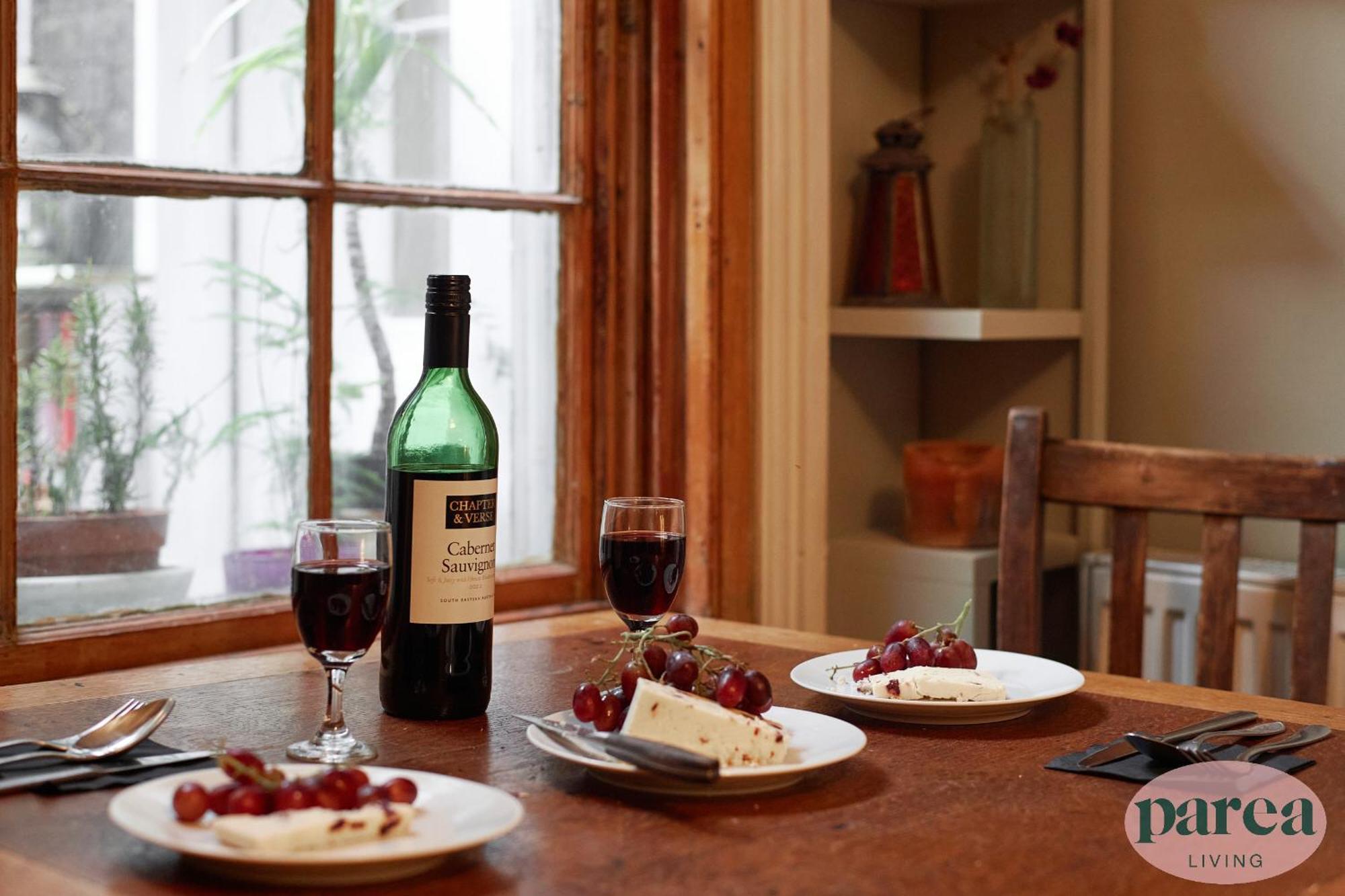 Parea Living - Cosy 1-Bed Artistic Flat At Newington Green London Bagian luar foto