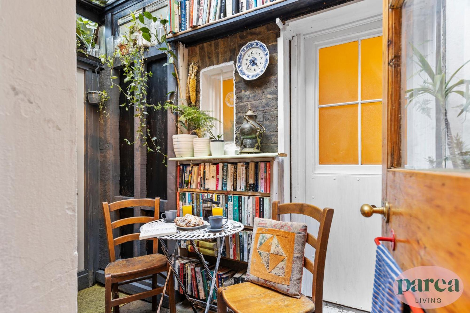 Parea Living - Cosy 1-Bed Artistic Flat At Newington Green London Bagian luar foto