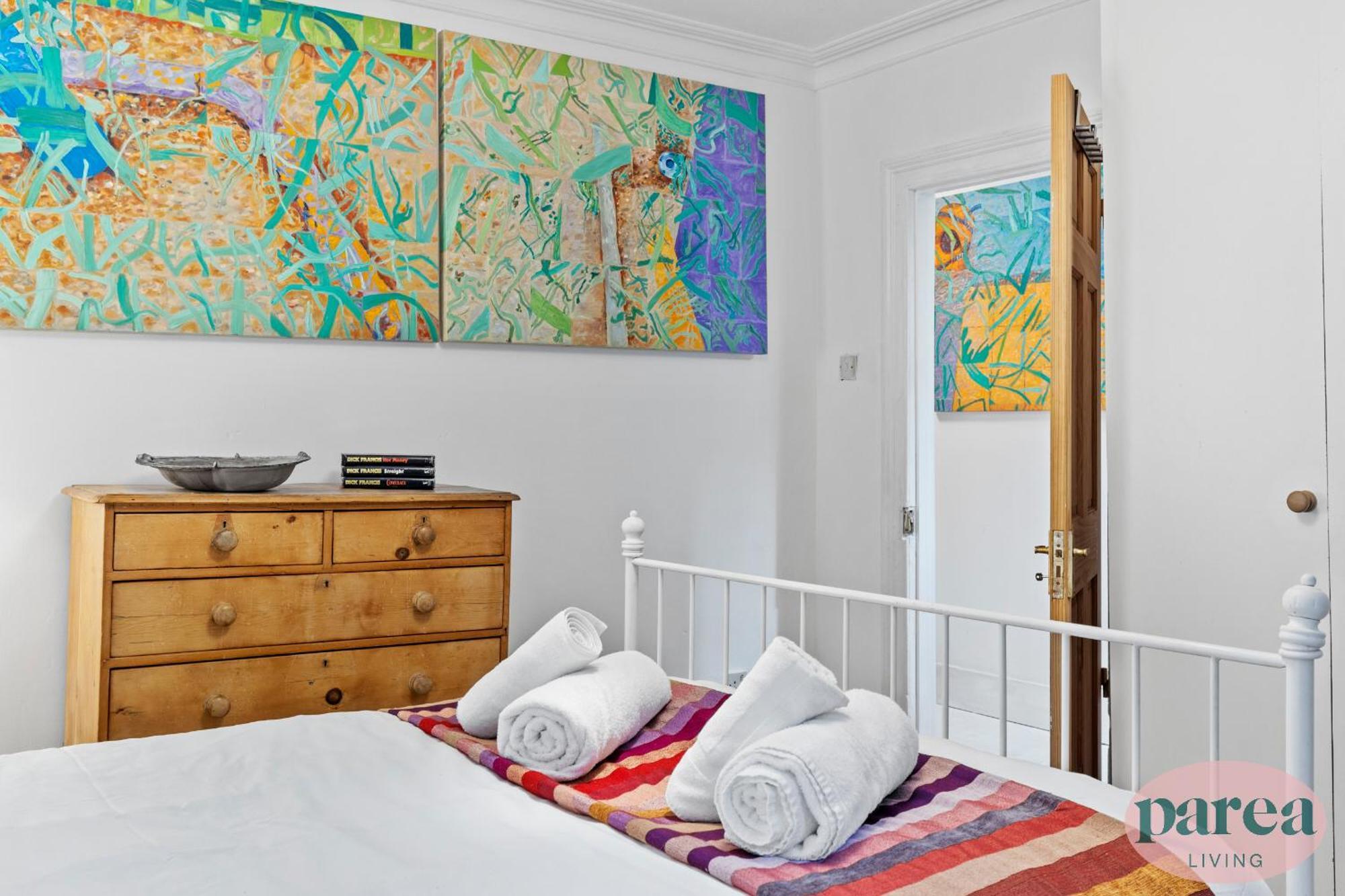 Parea Living - Cosy 1-Bed Artistic Flat At Newington Green London Bagian luar foto